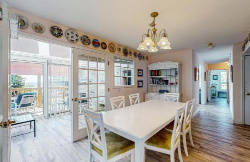 Gulf Trace House | Grayton Beach "Inn The Pink" 95 High Dune Drive (House)