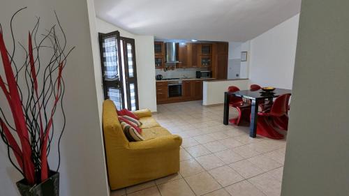 Gonnesa Apartment | Grazioso e confortevole attico, costa sud-ovest