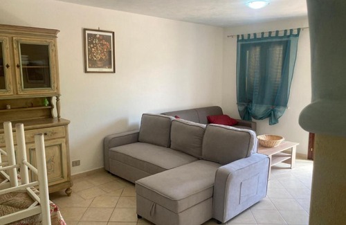 Buddittogliu Straulas Apartment | Grazioso monolocale con vista su Tavolara
