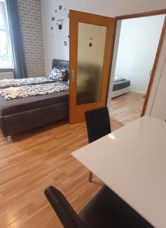 Simmering Apartment | Great 2 Bedrooms Apartment near Enkplatz U3