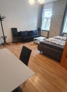 Simmering Apartment | Great 2 Bedrooms Apartment near Enkplatz U3