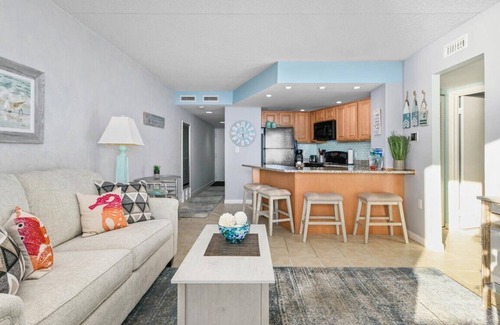North Ocean City Condo | Great 2 BR Unit with an Indoor and Outdoor Pool and Tons of Amenities!