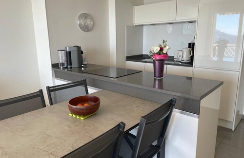 Le Suquet Apartment | Great 2 room apartment, with magnificient sea view , in front of the beach