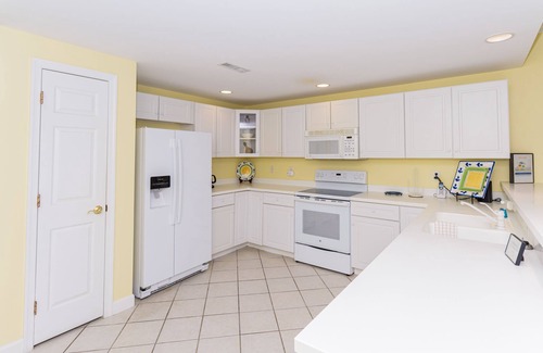 North Ocean City Condo | Great 3 Bedroom, 3 Bath Condo