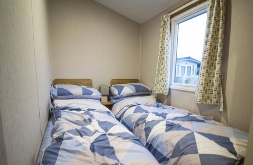 Clacton-on-Sea House | Great 8 berth caravan with decking at Valley Farm, ref 46238PL