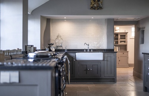 Hendrerwydd House | Great Alder House -Huge Georgian Country House in the Welsh Hills sleeps 12