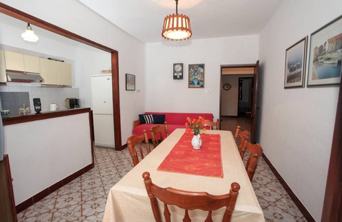 Pag Apartment | Great apartment near the sea and beaches for 7