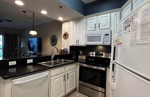 Orange Beach Condo | Great August Rates! Gulf-View 1BR/1.5BA – Spacious Master Bath 4th Floor!