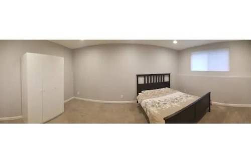Kent House | Great big private bedroom in great location