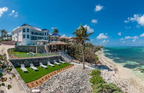 East End House | Great Bluff Estates by Grand Cayman Villas & Condos