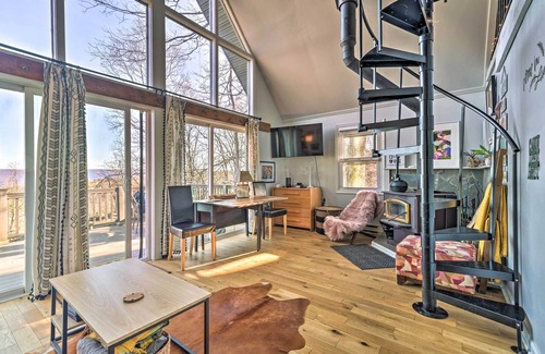 Great Cacapon Cabin | Great Cacapon Cabin w/Mountain Views