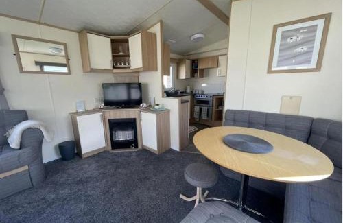 Clacton-on-Sea House | Great caravan with homely feel in Clacton-on-Sea