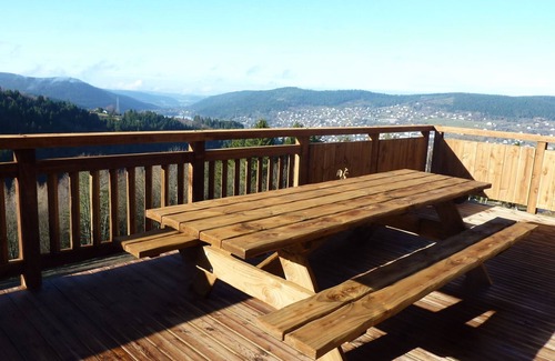 Gerardmer Ski Chalet | Great comfort, quiet, lake view, nature, wifi, sauna, billiards, close to ski slopes, charging station.