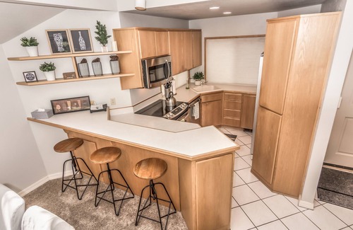 Century West Condo | Great condo w/2 decks, near the slopes - city view (3rd bedroom option)