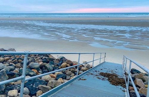 Ogunquit - Wells Cottage | Great cottage with best location within Beach Dreams ~ near pool!