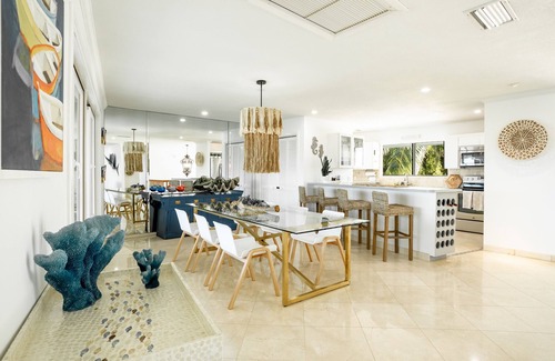 Marathon House | Great deal ! Private pool and dock. Five minute bike ride to Sombrero Beach.