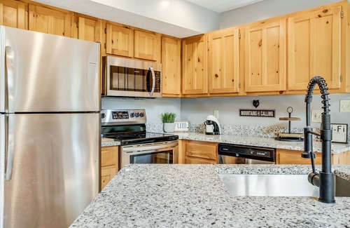 Pigeon Forge Cabin | GREAT DEAL!