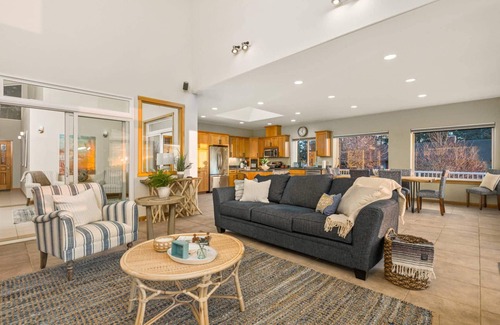 Bay City House | Great Deals on Summer Stays!