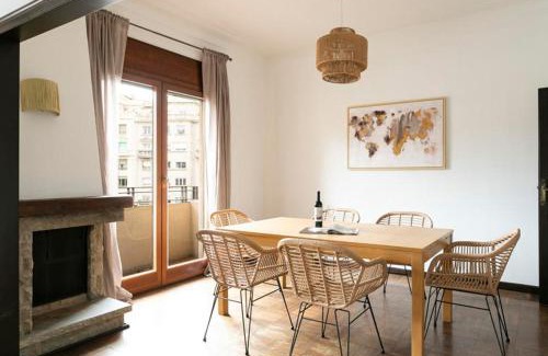L'Antiga Esquerra de l'Eixample Apartment | Great Eixample Apartment