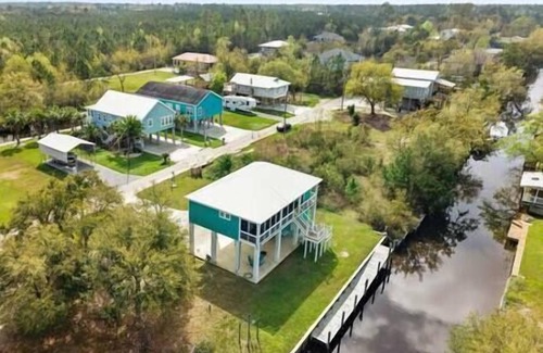 Bay St Louis House | Great Escape -2 Br 2Ba Waterfront Bay St Louis MS