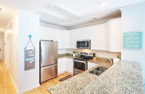 Folly Beach Condo | Great Escape ~ Family Friendly ~ Clean ~ 1st FL ~Pool ~ Short Walk to Beach