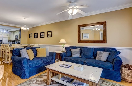 Tybee Island Condo | Great Family Condo with Pool Views! Pool Access