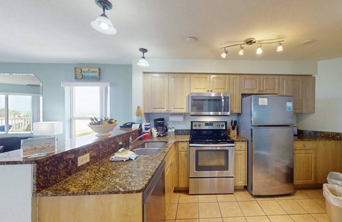 Treasure Island Condo | Great Family Destination on Beautiful Treasure Island. Heated Pool. Activities Nearby.