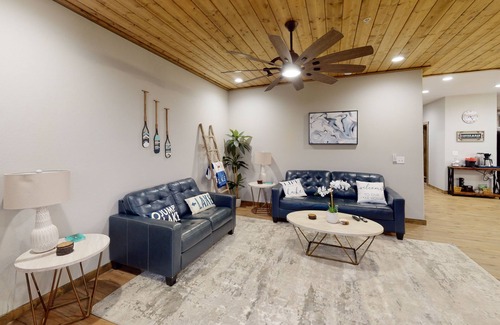 Indian Point House | Great family friendly home in a lakefront resort community