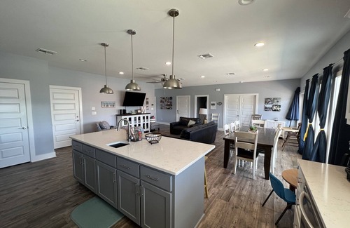 Key Allegro House | GREAT family home with a great place to sit and relax…canal view!