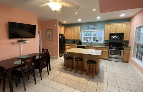 Saint Helena Island House | GREAT FAMILY LIVING SPACE AND LOCATION!