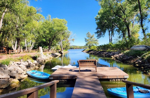 Pinetop-Lakeside Cabin | Great Fishing Steps from Your Door- Maples Cabin