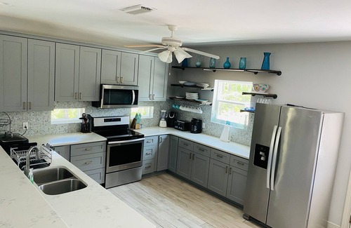 Magnolia Bluffs House | Great fishing and Family friendly, Community Pool, Close to Beach