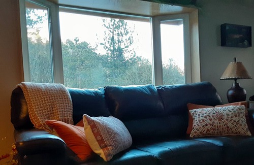Drake House | GREAT FLY FISHING! PRIVATE RIVER ACCESS SITUATED ON 5 ACRES AWESOME VIEWS