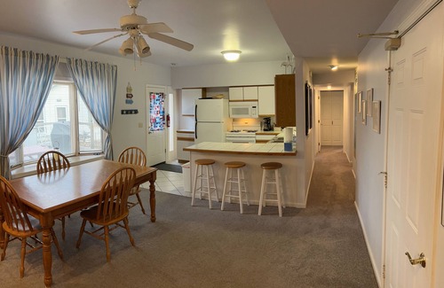 Fontana-on-Geneva Lake House | Great for large groups, sleeps 20 , Fontana on Geneva Lake