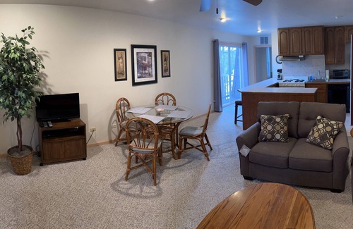Fontana-on-Geneva Lake House | Great for large groups, sleeps 20 , Fontana on Geneva Lake
