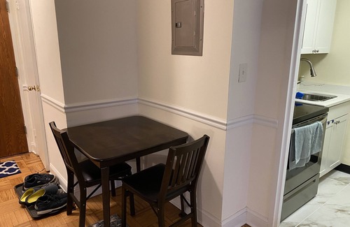 George Washington University Condo | Great Foggy Bottom location walk to the White House/Kennedy Ctr/Potomac River