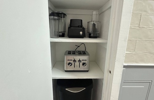 Warwick Apartment | Great for families, travelers, or anyone needing a comfy place to stay!