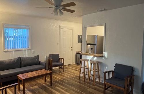 University Heights House | Great for Gator games. Cozy house in authentic Gainesville Porters Neighborhood.