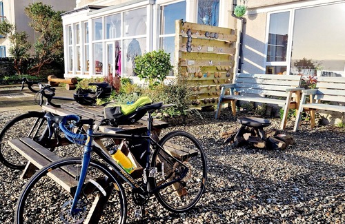 Kilmun House | Great for large groupsnHot tubs, fire pit, water viewsnSleeps 17nPet friendly