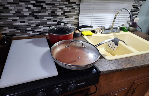Edgebrook House | Great For Long Stays! Private And Cozy
