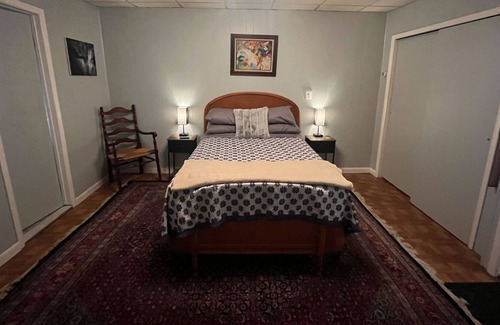 Tarrytown Apartment | Great for pets! Quaint apartment w Backyard, walk to Main Street, Music Hall