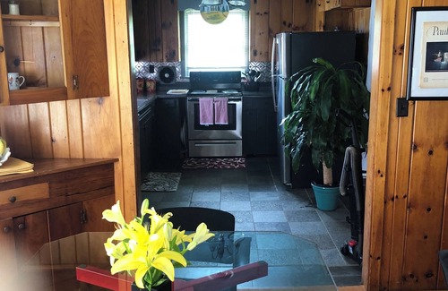 Lynn House | Great home downtown Columbus, Monthly rental, walk to restaurants and shops