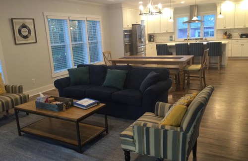 Michigan City House | Great home near the beach. Hot tub & golf cart. Summer 2026 open