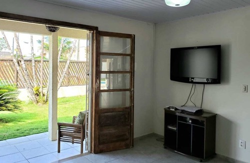 Matinhos House | Great house, airy, close to the sea, with pool and all utensils!