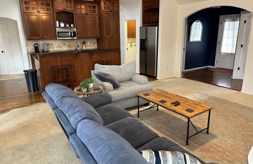 Tulsa House | Great house in a great neighborhood!