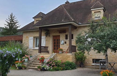Vezac House | Great house- swimmingpool and jacuzzi -10km from Sarlat La Caneda