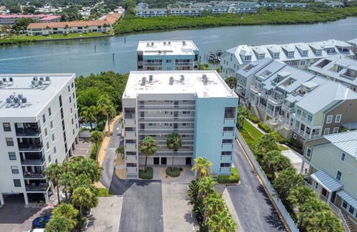 Indian Shores Condo | Great Intracoastal Condo with Private Beach Access
