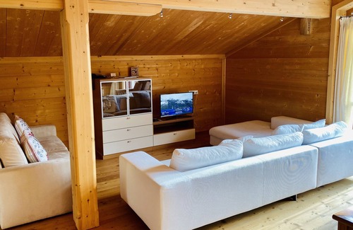 Lech am Arlberg House | Great large apartment right on the ski slope