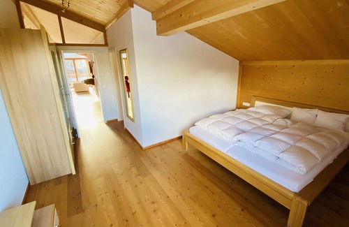 Lech am Arlberg House | Great large apartment right on the ski slope