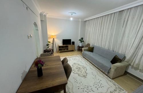 Fatih Apartment | Great location and Cozy House!
